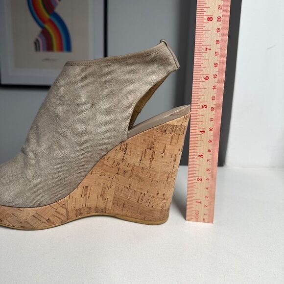 Stuart Weitzman Cork Wedge Platform Sandals with Gray/Tan Cloth Upper Size 9 - Picture 11 of 12